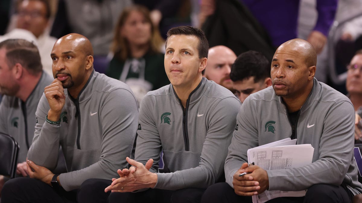 Spartans retain important assistant coach Jon Borovich
